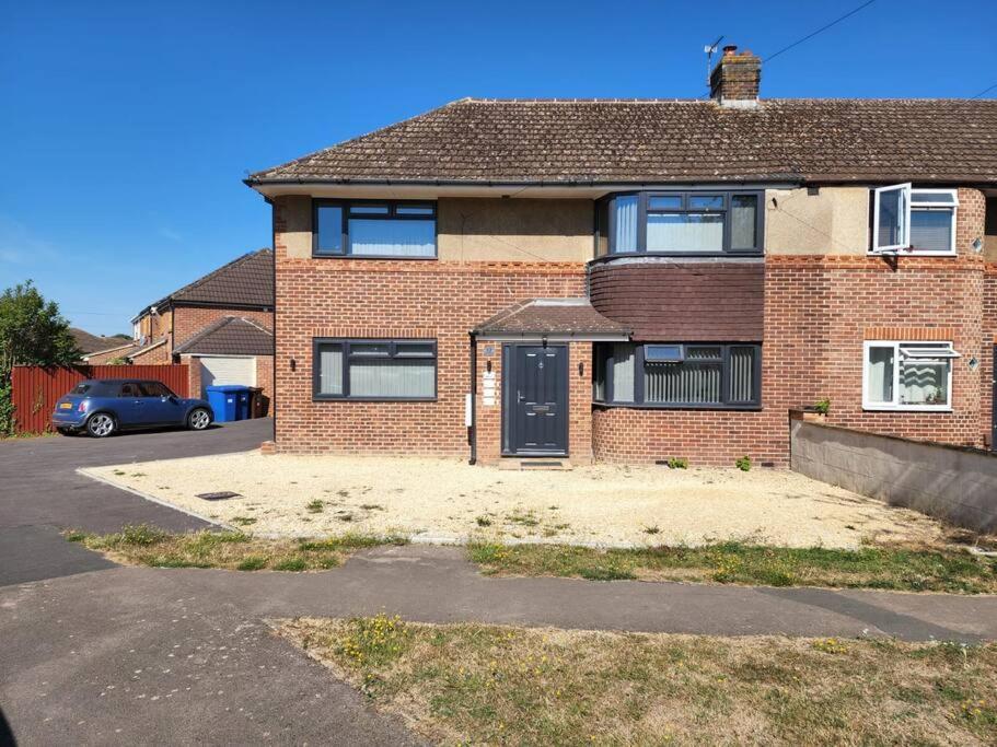 Hazel 1-Bedroom Cousy Flat, Parking, Wifi, Prime Location, Close To Blenheim Palace & Oxford Кидлингтон Экстерьер фото