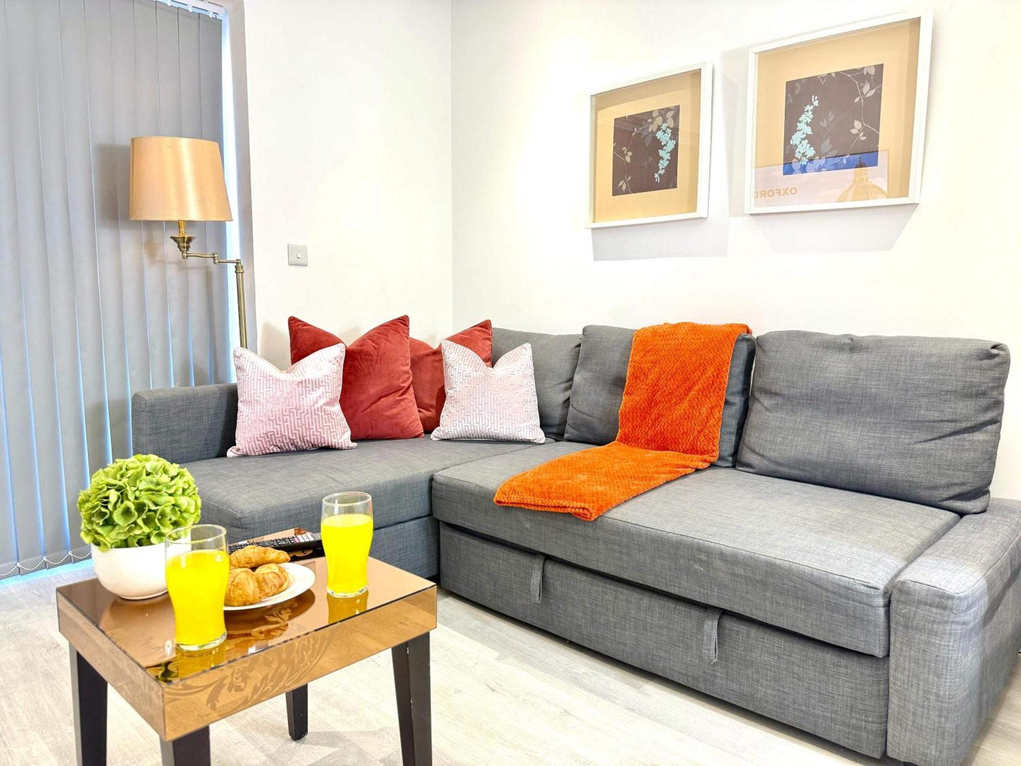 Hazel 1-Bedroom Cousy Flat, Parking, Wifi, Prime Location, Close To Blenheim Palace & Oxford Кидлингтон Экстерьер фото