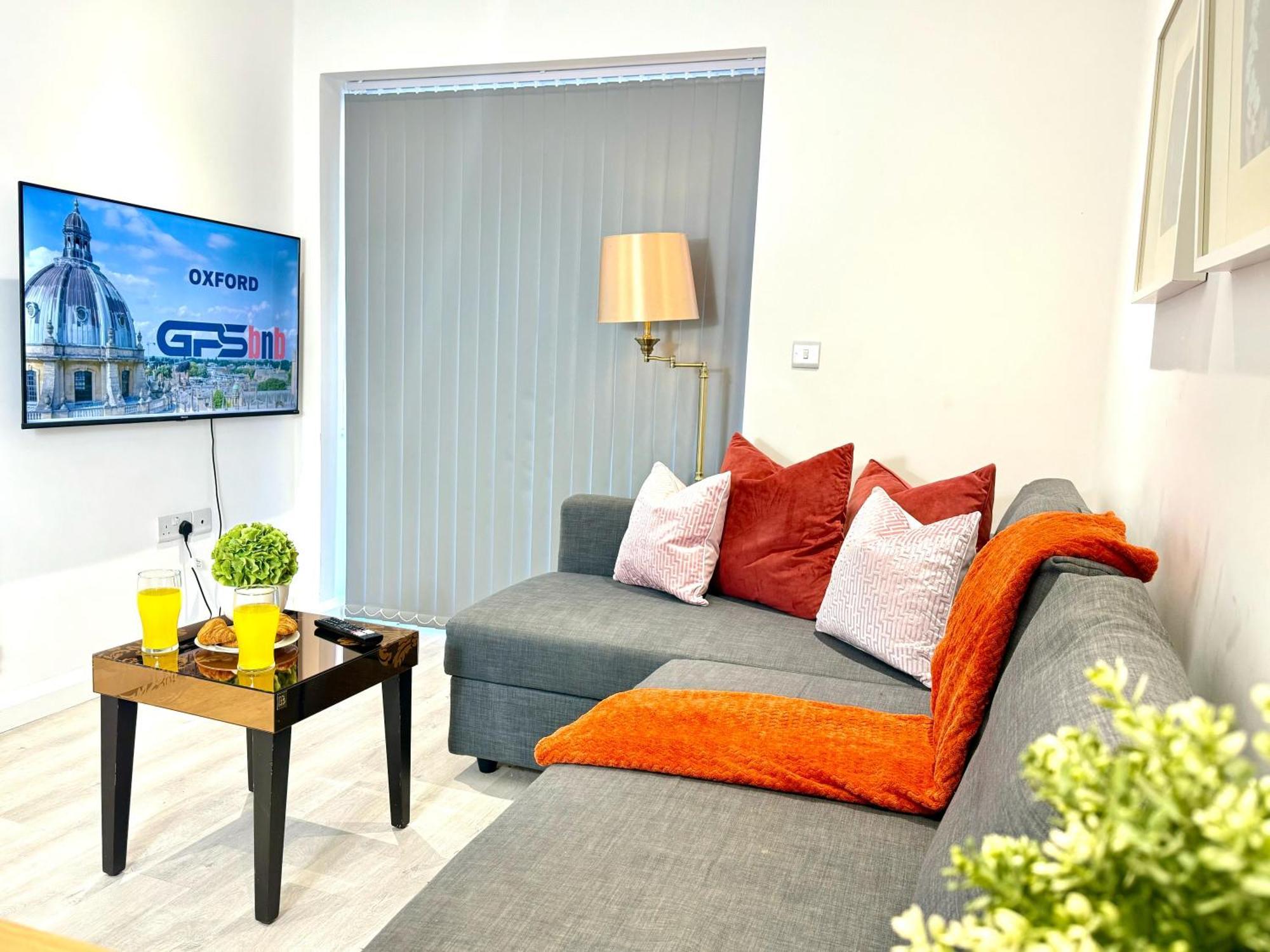 Hazel 1-Bedroom Cousy Flat, Parking, Wifi, Prime Location, Close To Blenheim Palace & Oxford Кидлингтон Экстерьер фото