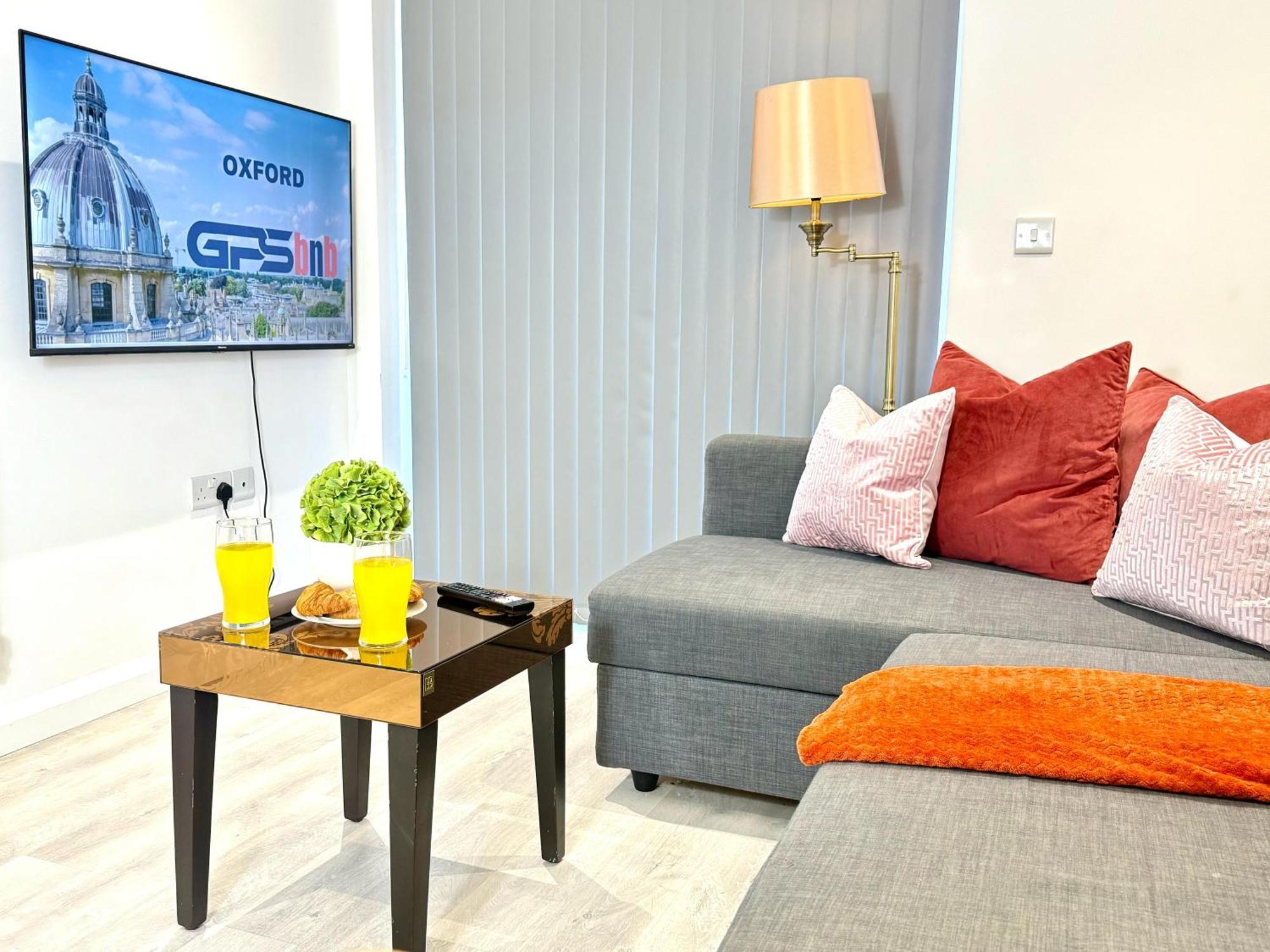 Hazel 1-Bedroom Cousy Flat, Parking, Wifi, Prime Location, Close To Blenheim Palace & Oxford Кидлингтон Экстерьер фото