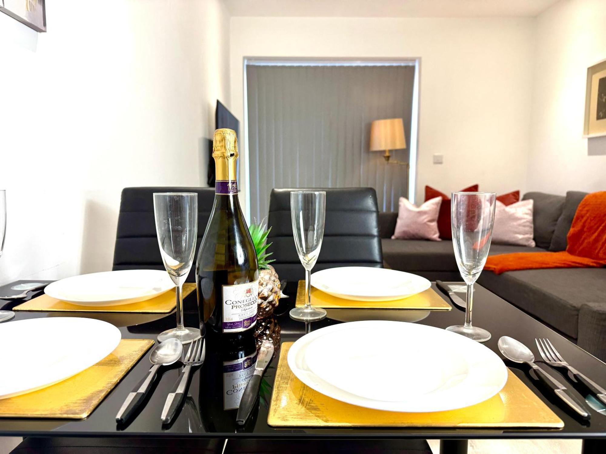 Hazel 1-Bedroom Cousy Flat, Parking, Wifi, Prime Location, Close To Blenheim Palace & Oxford Кидлингтон Экстерьер фото