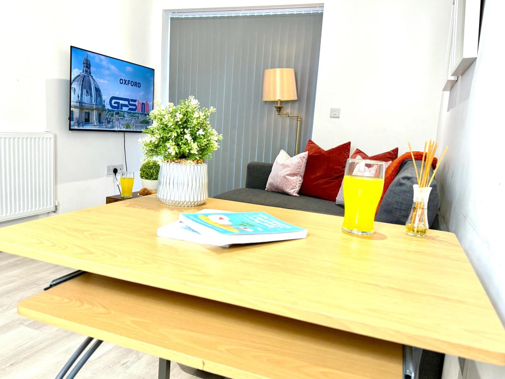 Hazel 1-Bedroom Cousy Flat, Parking, Wifi, Prime Location, Close To Blenheim Palace & Oxford Кидлингтон Экстерьер фото