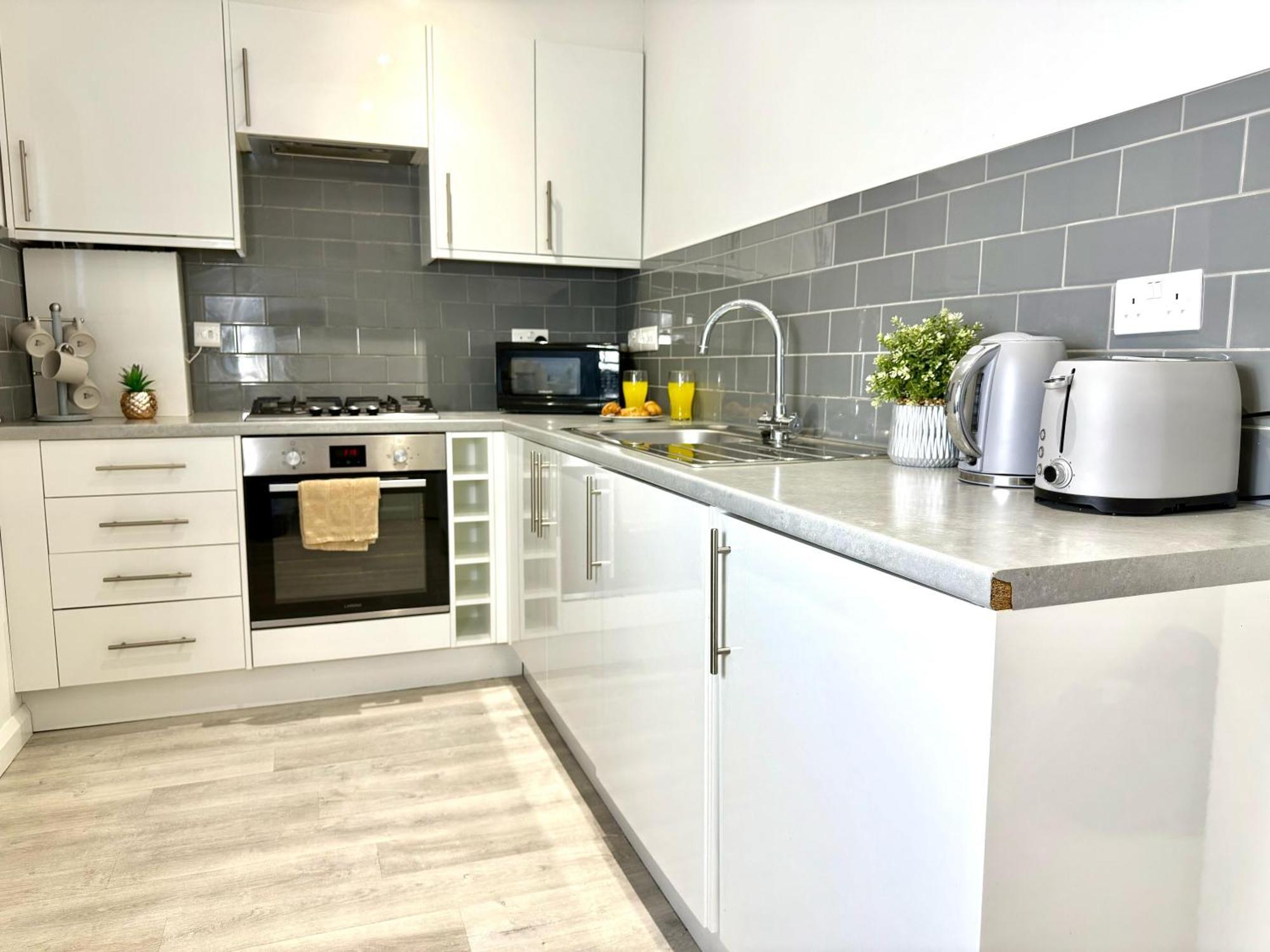 Hazel 1-Bedroom Cousy Flat, Parking, Wifi, Prime Location, Close To Blenheim Palace & Oxford Кидлингтон Экстерьер фото