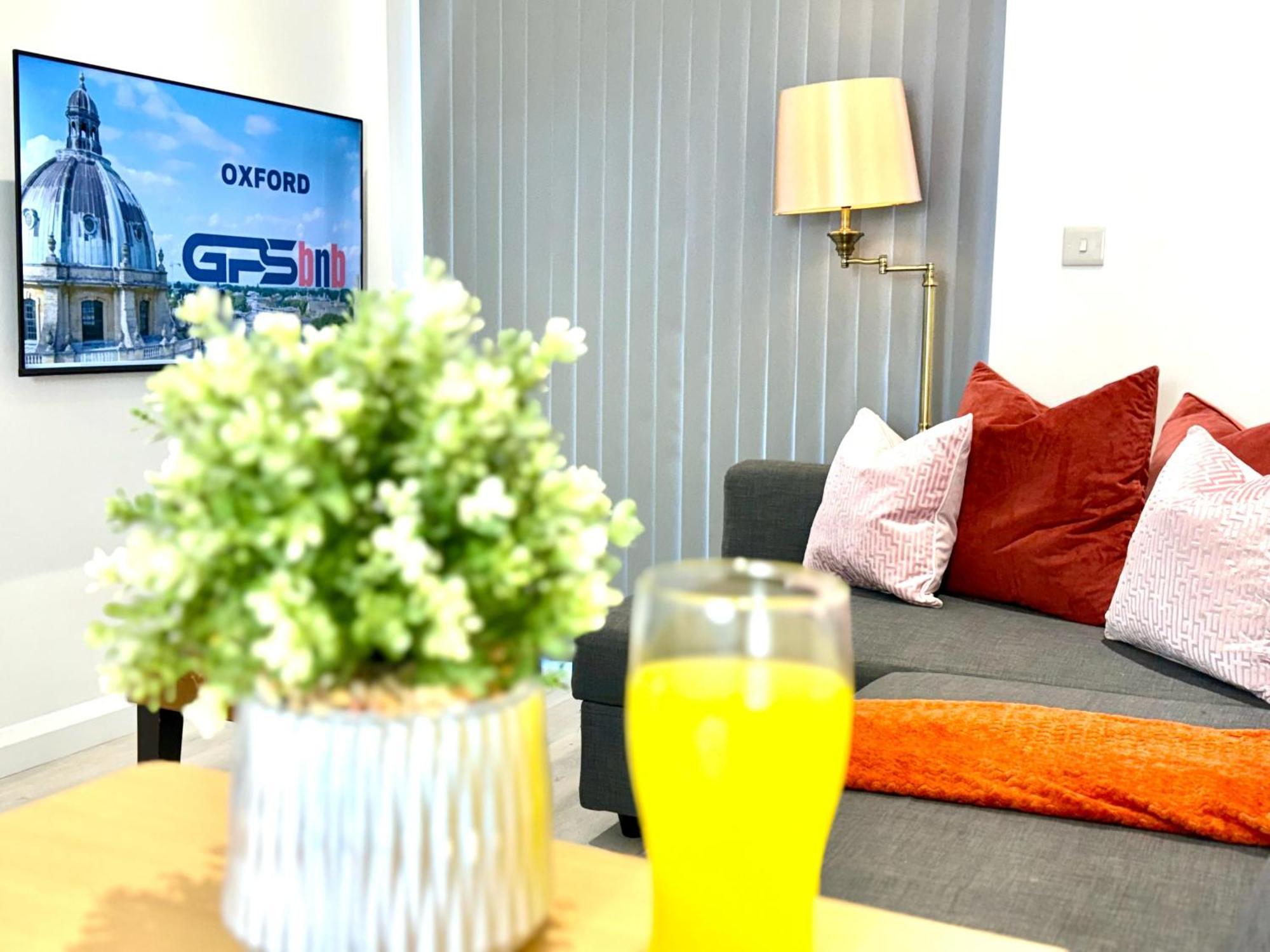 Hazel 1-Bedroom Cousy Flat, Parking, Wifi, Prime Location, Close To Blenheim Palace & Oxford Кидлингтон Экстерьер фото